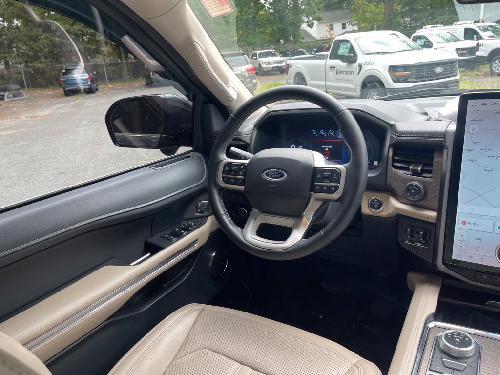 Certified 2024 Ford Expedition Limited AWD/4WD image 9