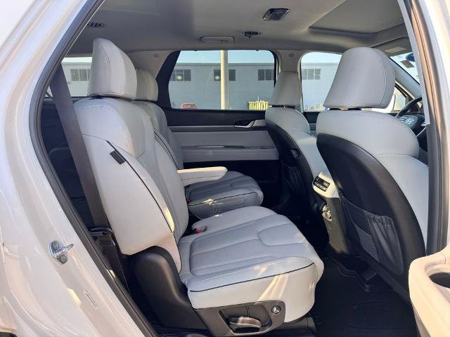 Used 2025 Hyundai Palisade SEL FWD image 13