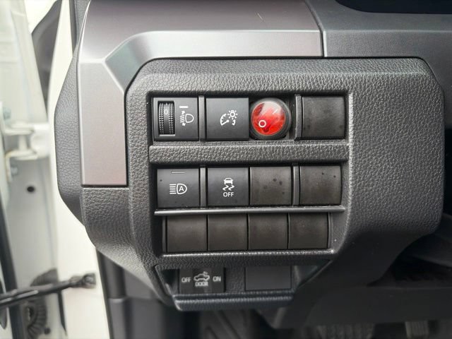 Used 2025 Toyota Tacoma TRD Off-Road AWD/4WD image 21
