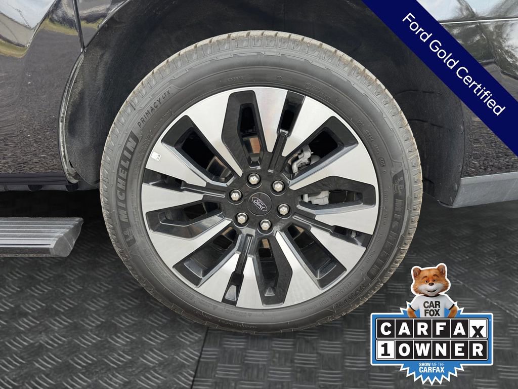 Certified 2025 Ford Expedition Max Platinum w/ Driver's Package AWD/4WD image 19