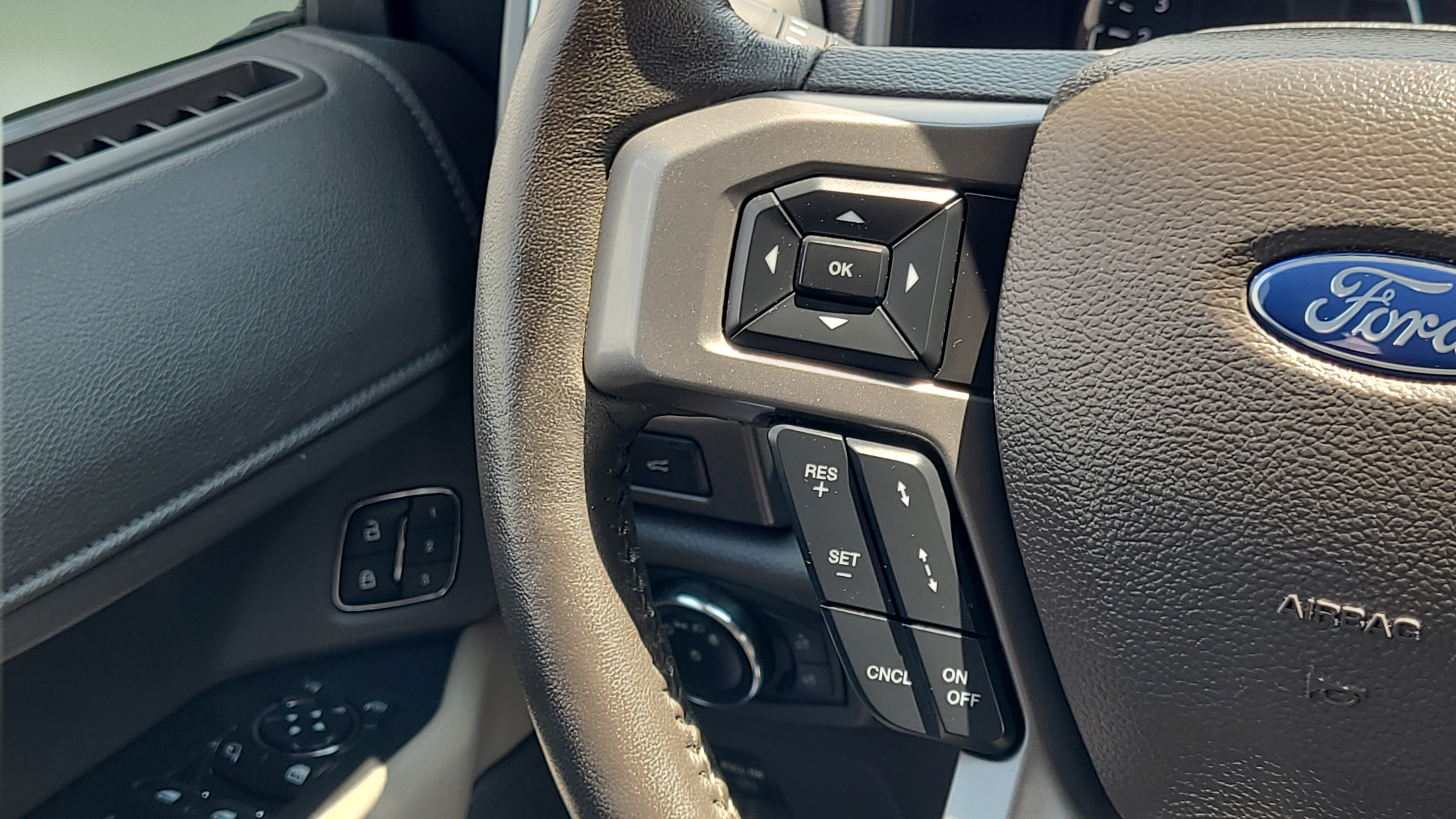Certified 2021 Ford Expedition XLT AWD/4WD image 13