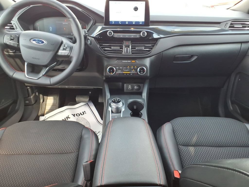 Certified 2025 Ford Escape ST-Line w/ Cold Weather Package AWD/4WD image 10