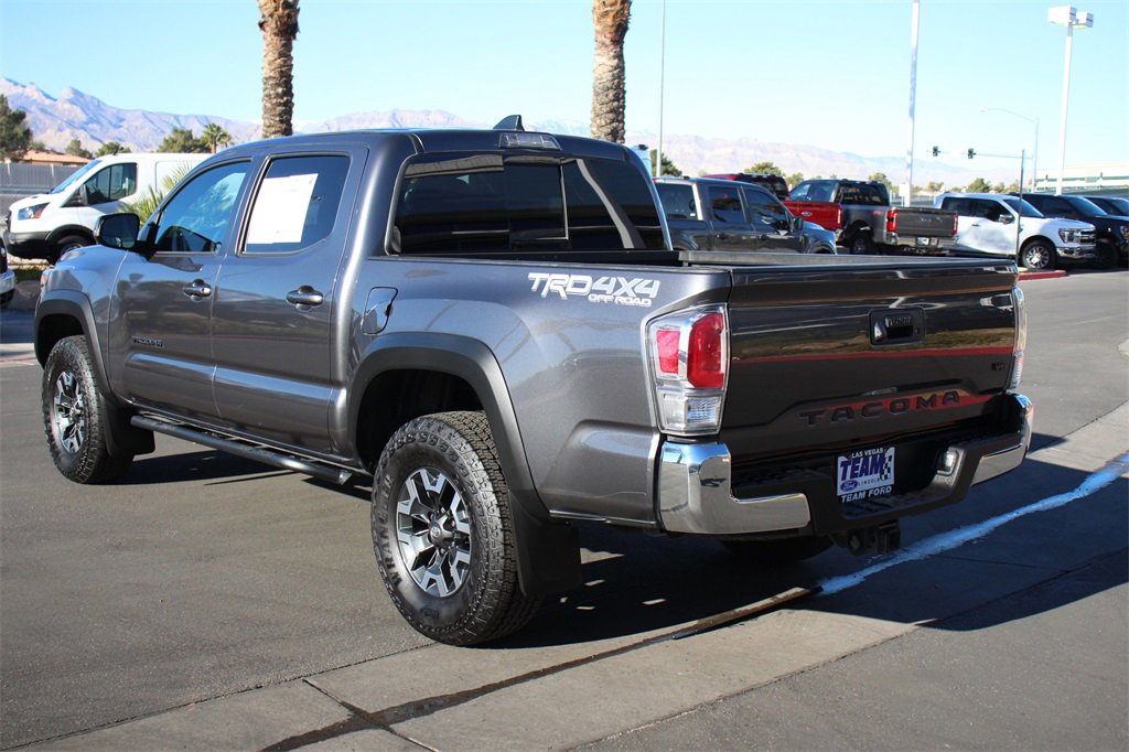 Used 2022 Toyota Tacoma TRD Off-Road image 5