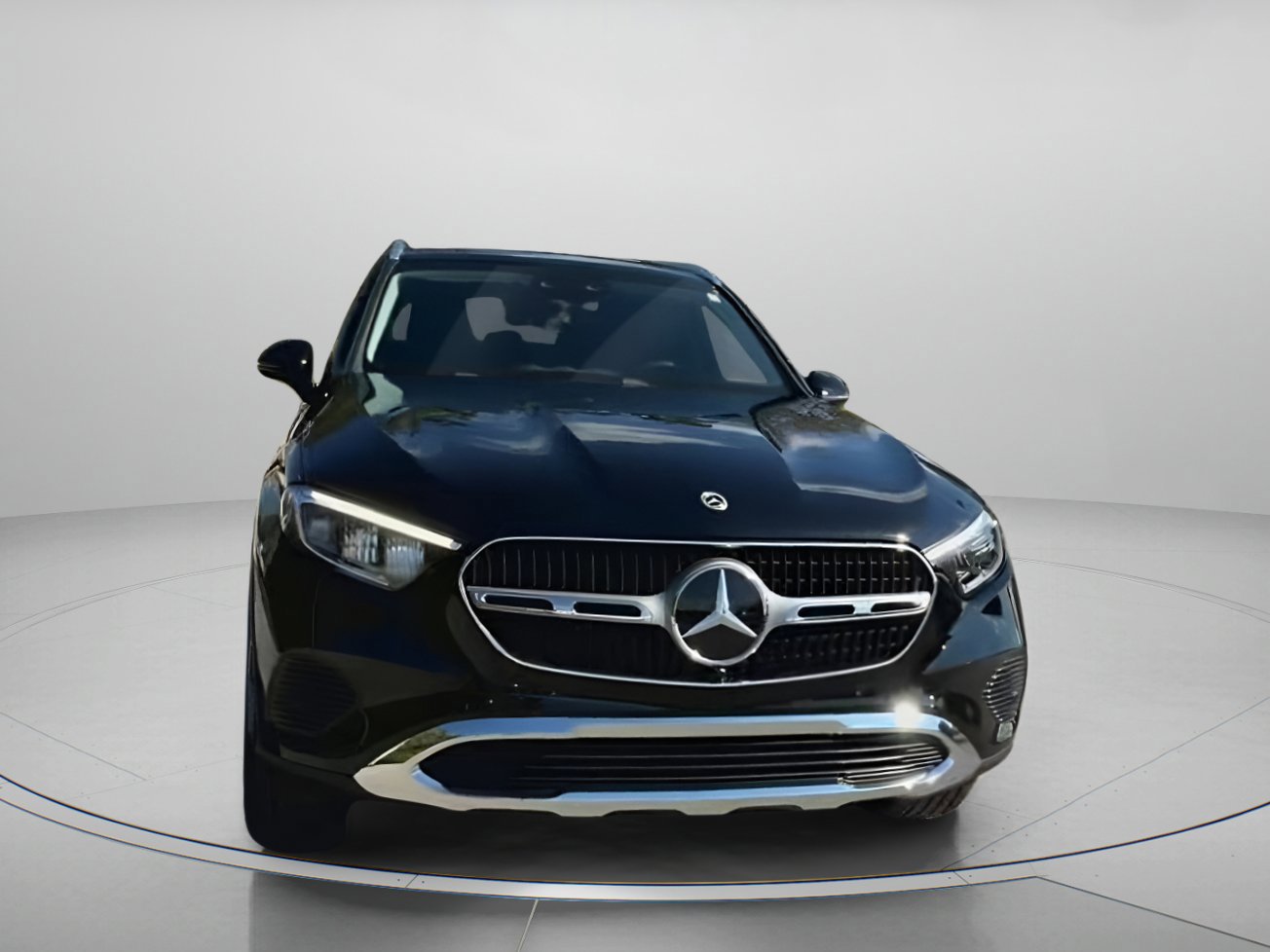 Used 2025 Mercedes-Benz GLC 350e 4MATIC image 32