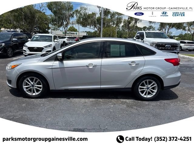 Certified 2017 Ford Focus SE FWD image 13