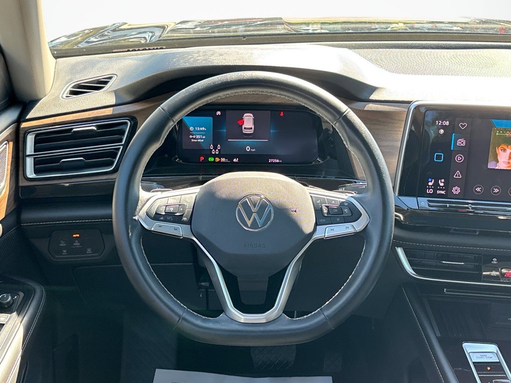 Used 2025 Volkswagen Atlas SE w/ Panoramic Sunroof Package AWD/4WD image 25