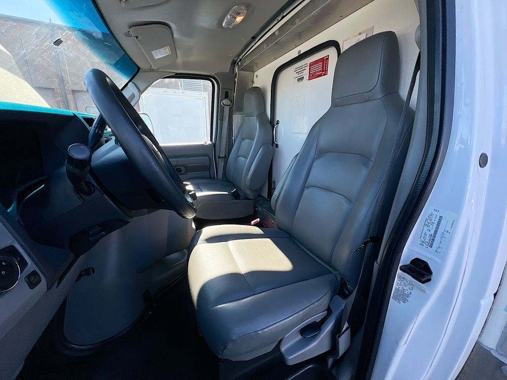 Certified 2024 Ford E-450 and Econoline 450 Super Duty w/ Power Windows & Locks Group image 13