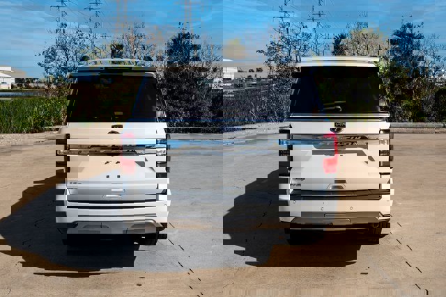 Certified 2020 Ford Expedition Limited w/ Equipment Group 302A image 3