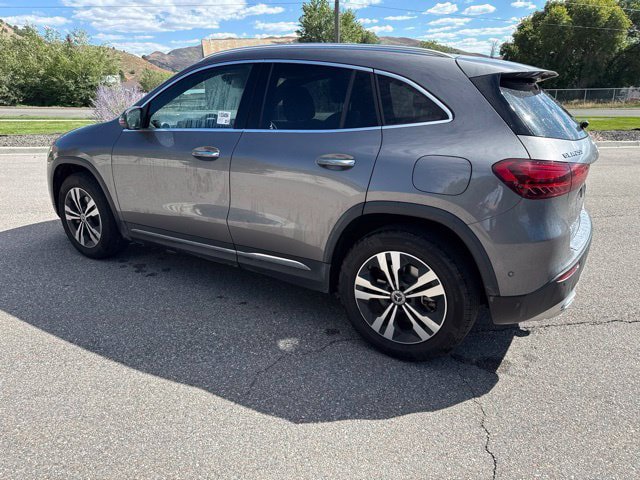 Used 2025 Mercedes-Benz GLA 250 4MATIC image 4