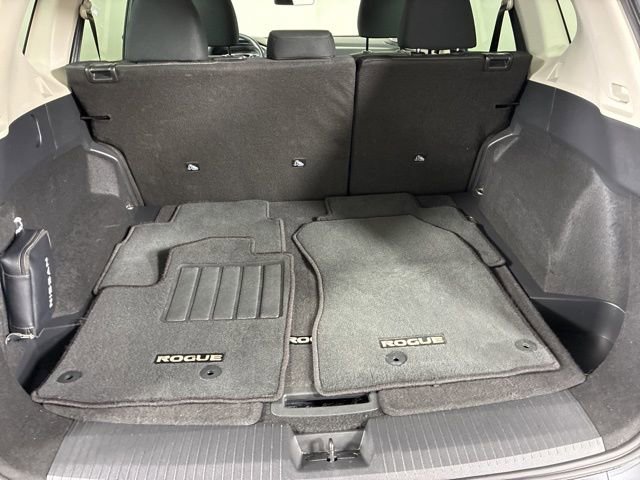 Used 2026 Nissan Rogue SV FWD image 10