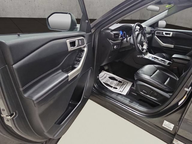 Certified 2020 Ford Explorer XLT w/ Equipment Group 202A AWD/4WD image 11