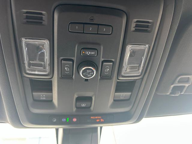 Used 2021 Chevrolet Tahoe High Country AWD/4WD image 23