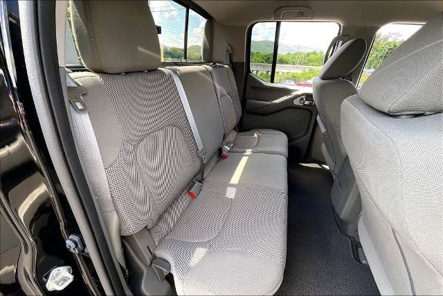 Used 2021 Nissan Frontier SV w/ Midnight Edition Floor Mats AWD/4WD image 26
