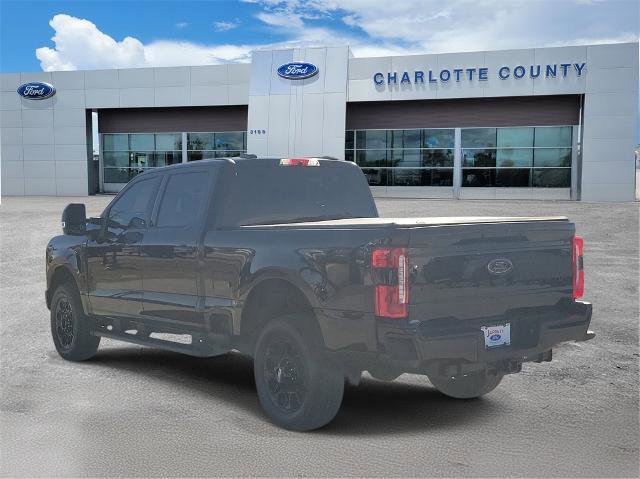 Certified 2025 Ford F250 Lariat w/ Black Appearance Package image 3