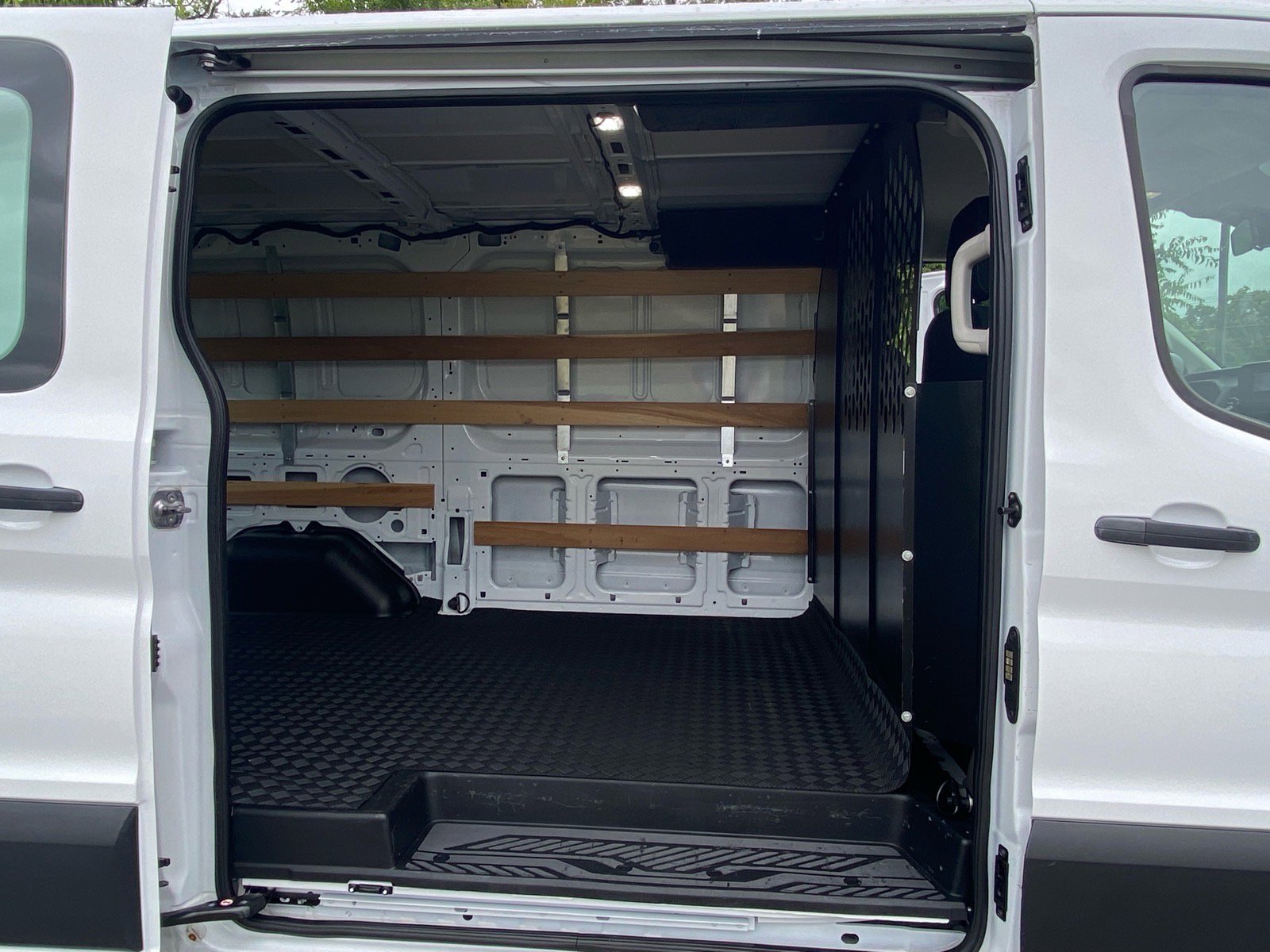 Certified 2025 Ford Transit 250 Low Roof w/ Exterior Upgrade Package RWD image 20