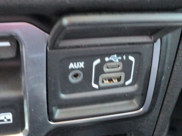 Used 2024 Jeep Wrangler Sport AWD/4WD image 22
