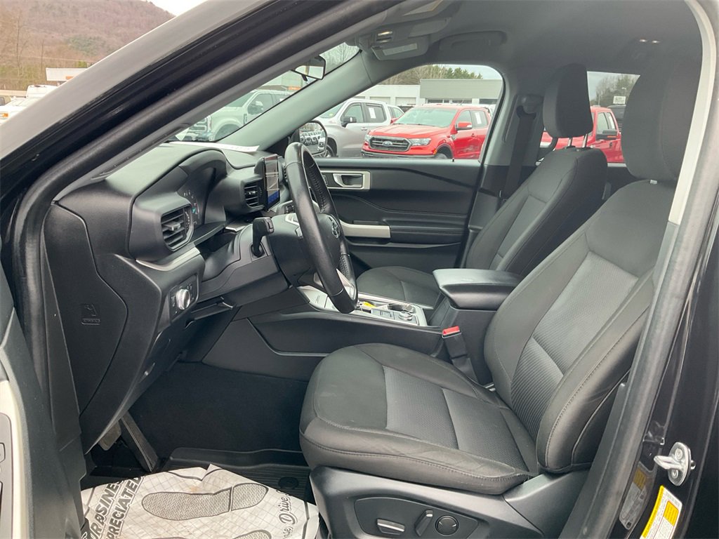 Certified 2022 Ford Explorer XLT image 16