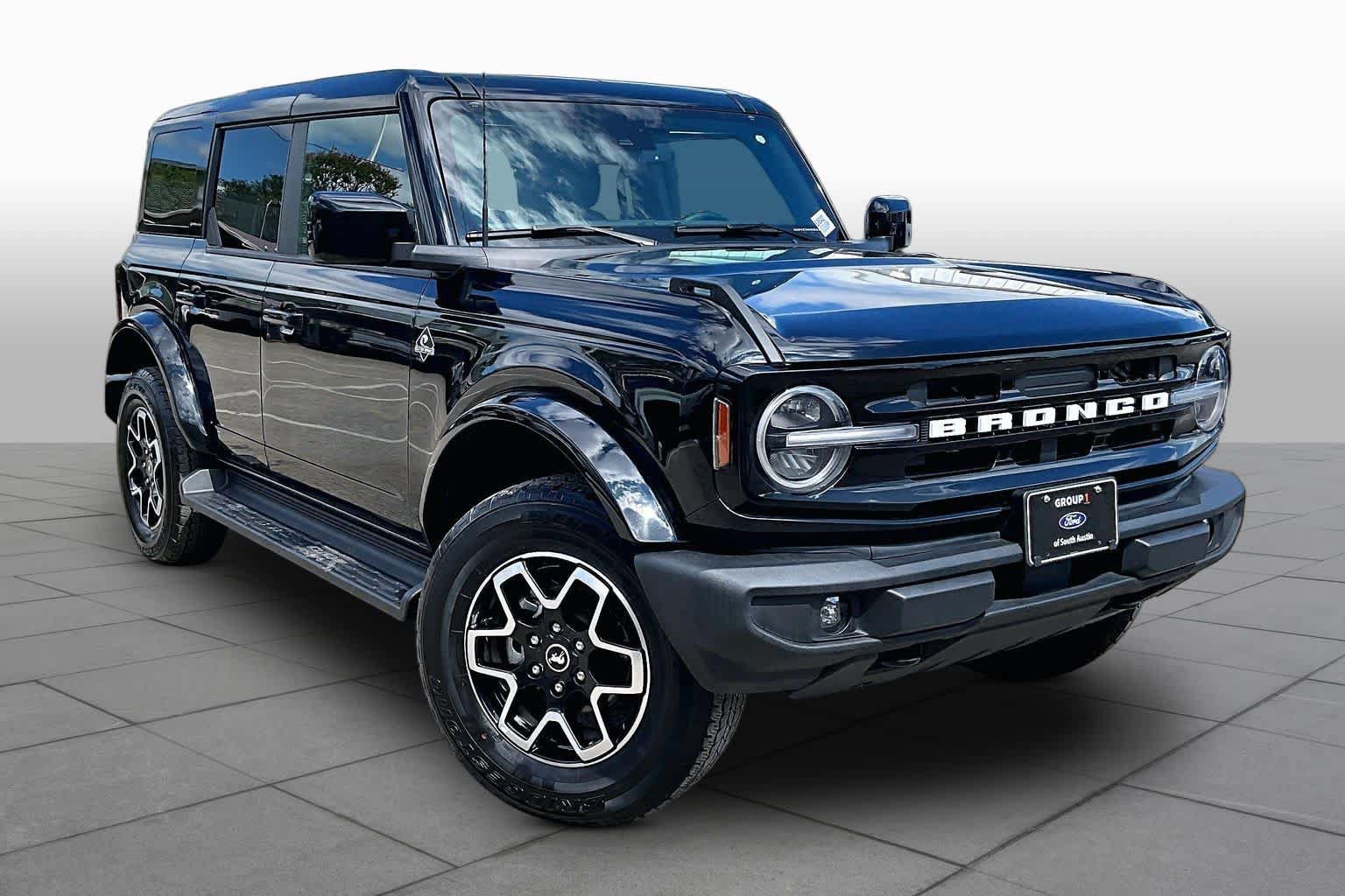 Certified 2025 Ford Bronco Outer Banks AWD/4WD image 3