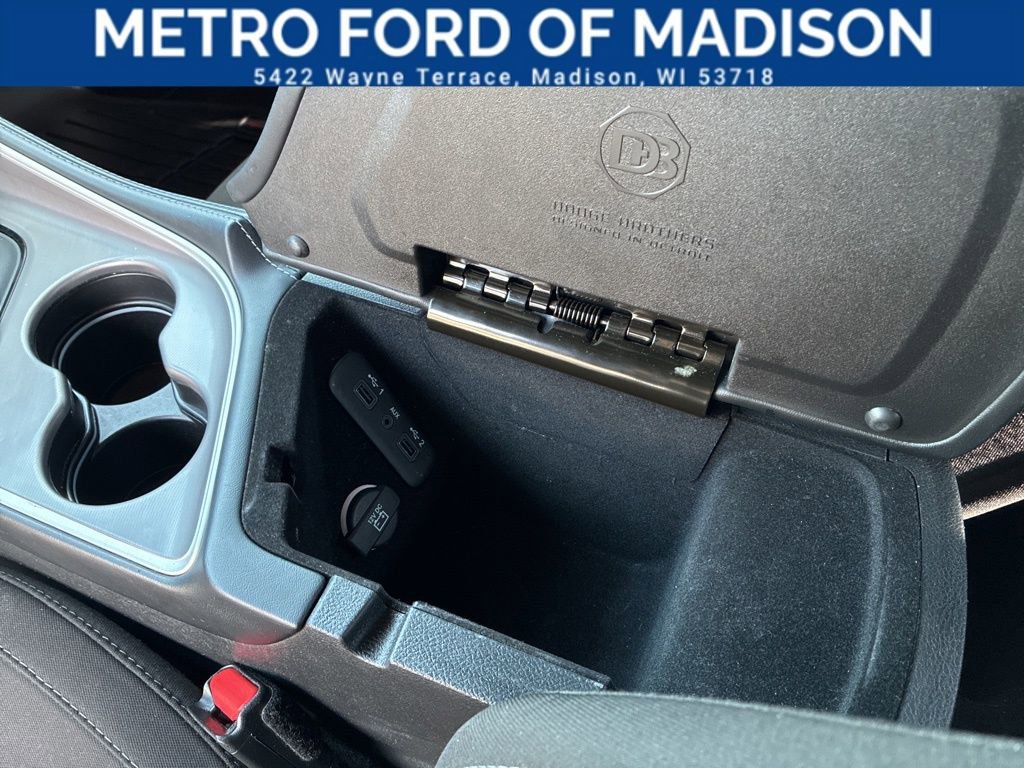 Used 2022 Dodge Challenger SXT w/ Blacktop Package image 15