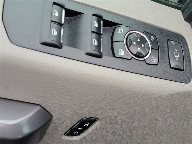 Certified 2022 Ford F350 XLT w/ Black Appearance Package image 28