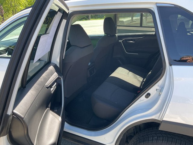 Used 2023 Toyota RAV4 XLE AWD/4WD image 35