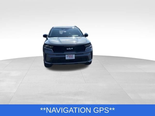 Used 2023 Kia Sorento S image 6