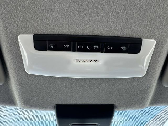 Used 2020 Nissan Kicks SV image 19