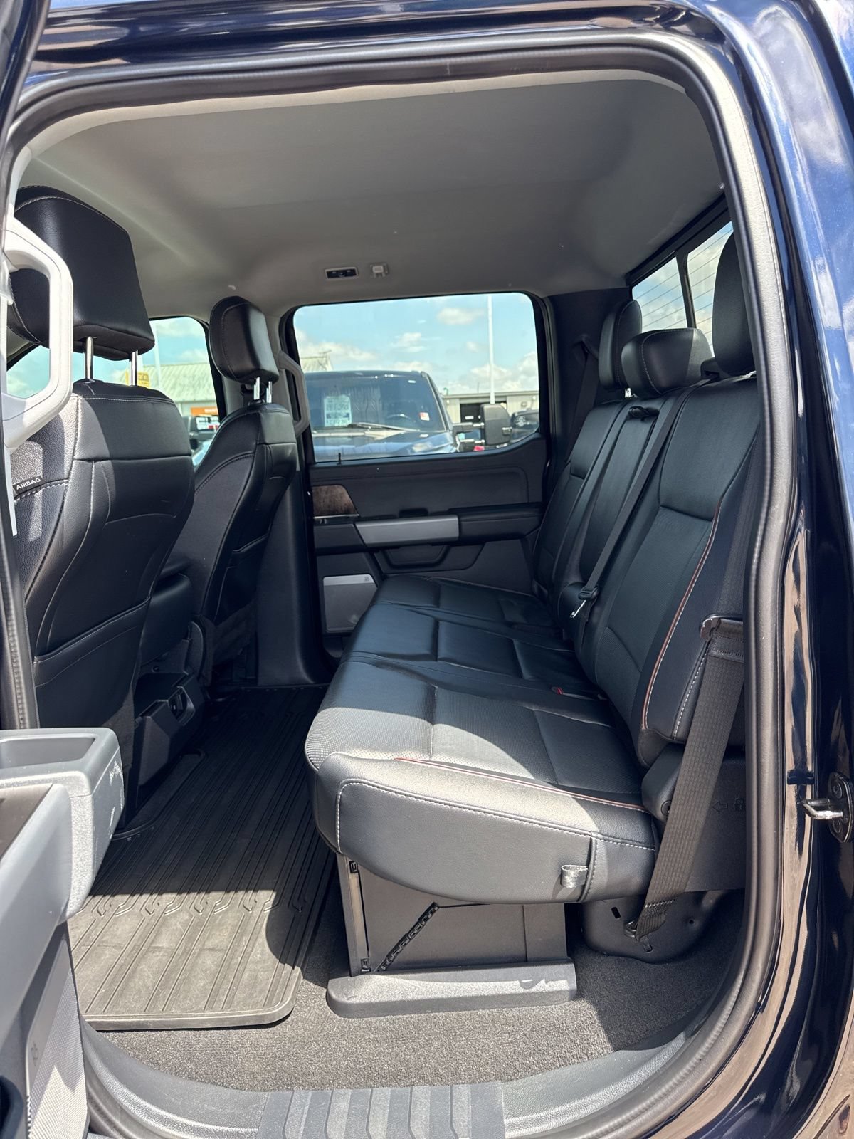 Certified 2023 Ford F350 Lariat w/ Sport Appearance Package AWD/4WD image 18