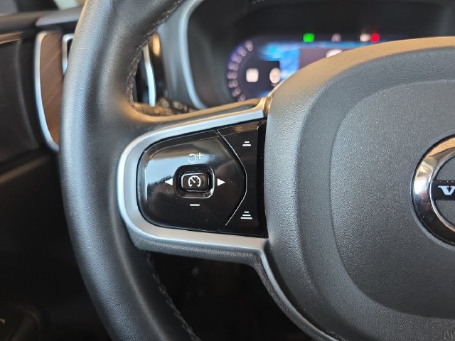 Used 2023 Volvo XC60 B5 Plus w/ Protection Package Premier FWD image 12