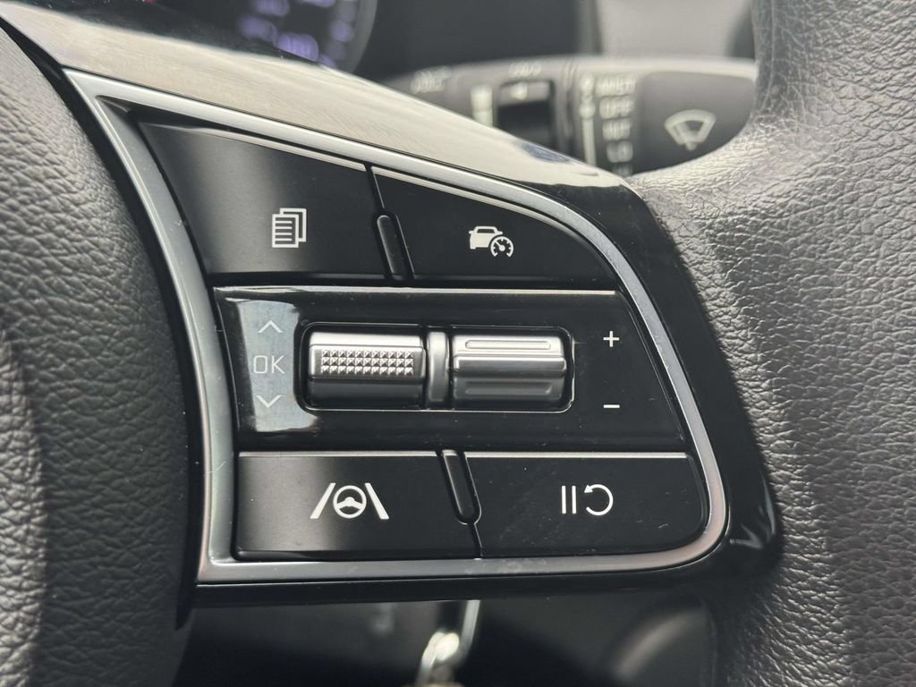 Used 2023 Kia Forte LXS FWD image 19