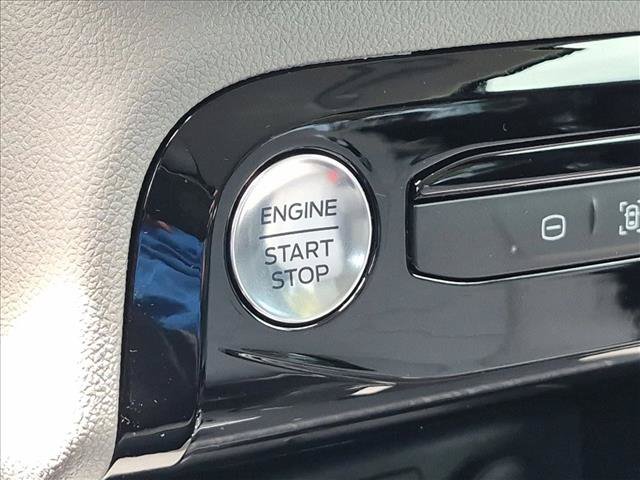 Certified 2025 Ford Escape SE FWD image 14