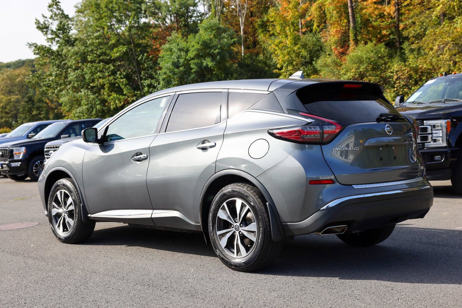 Used 2019 Nissan Murano S image 3