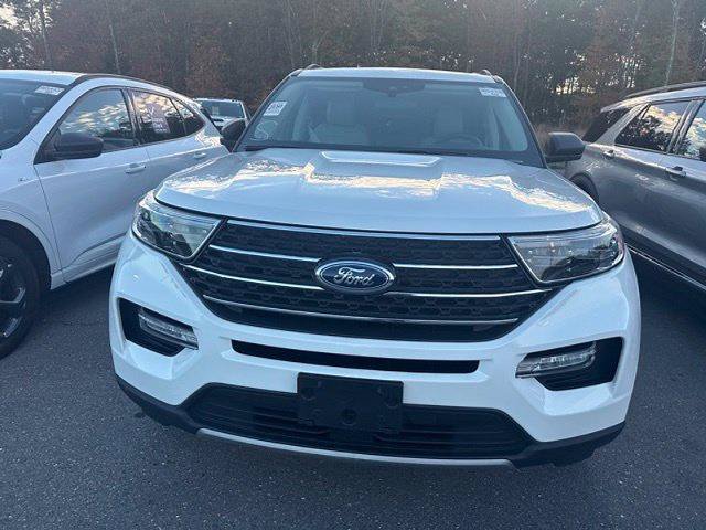 Certified 2023 Ford Explorer XLT w/ Equipment Group 202A AWD/4WD image 5