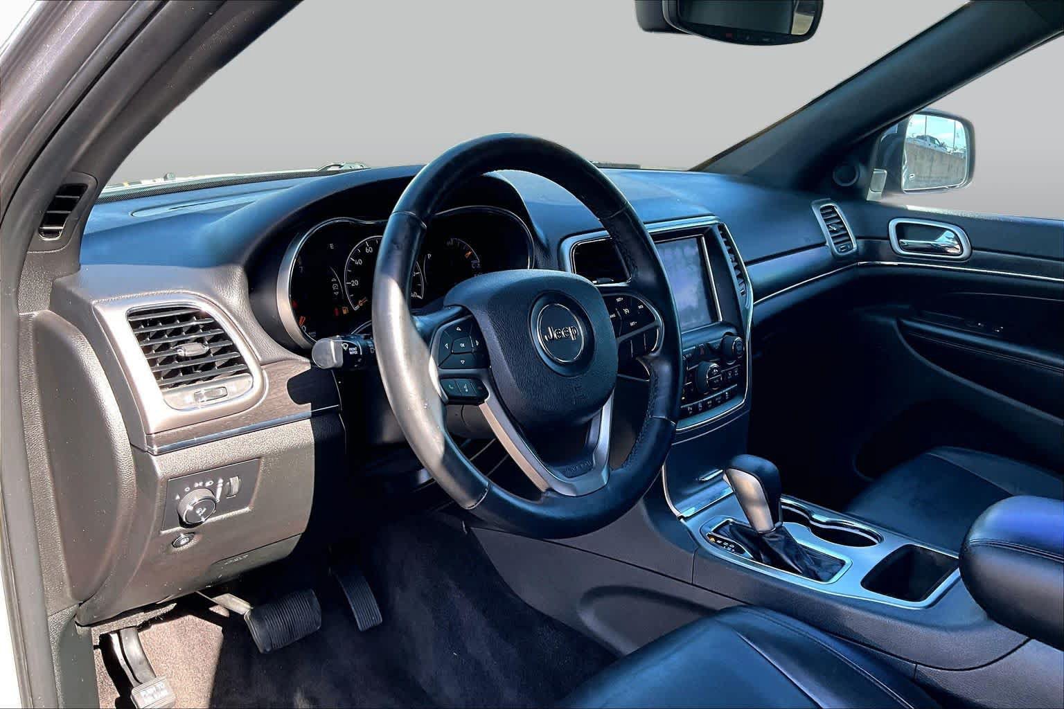 Used 2018 Jeep Grand Cherokee Limited RWD image 18