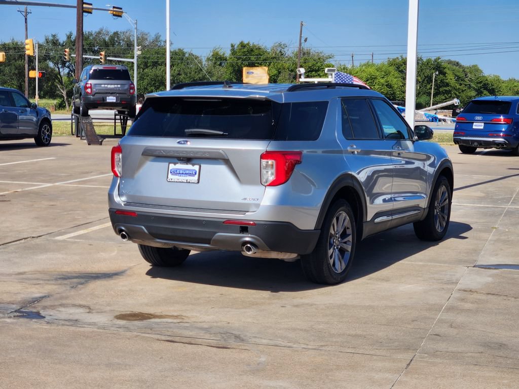 Certified 2024 Ford Explorer XLT w/ Equipment Group 202A AWD/4WD image 7
