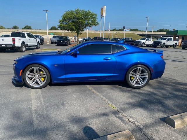 Used 2018 Chevrolet Camaro SS RWD image 4