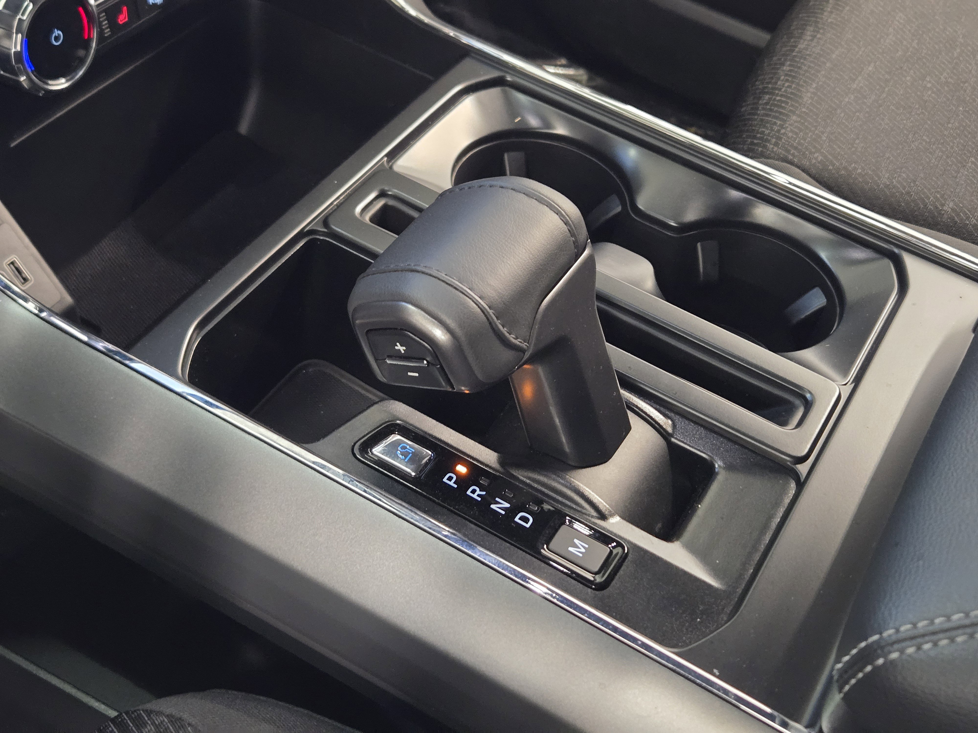 Certified 2025 Ford F150 XLT w/ Equipment Group 302A MID image 17