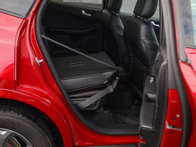 Certified 2024 Ford Escape ST-Line AWD/4WD image 32