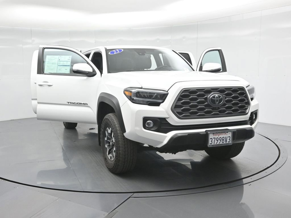 Used 2023 Toyota Tacoma TRD Off-Road image 3