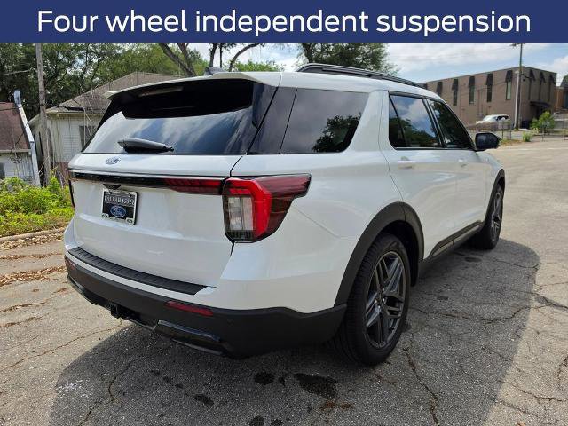 Certified 2025 Ford Explorer ST-Line w/ Premium Package RWD image 4