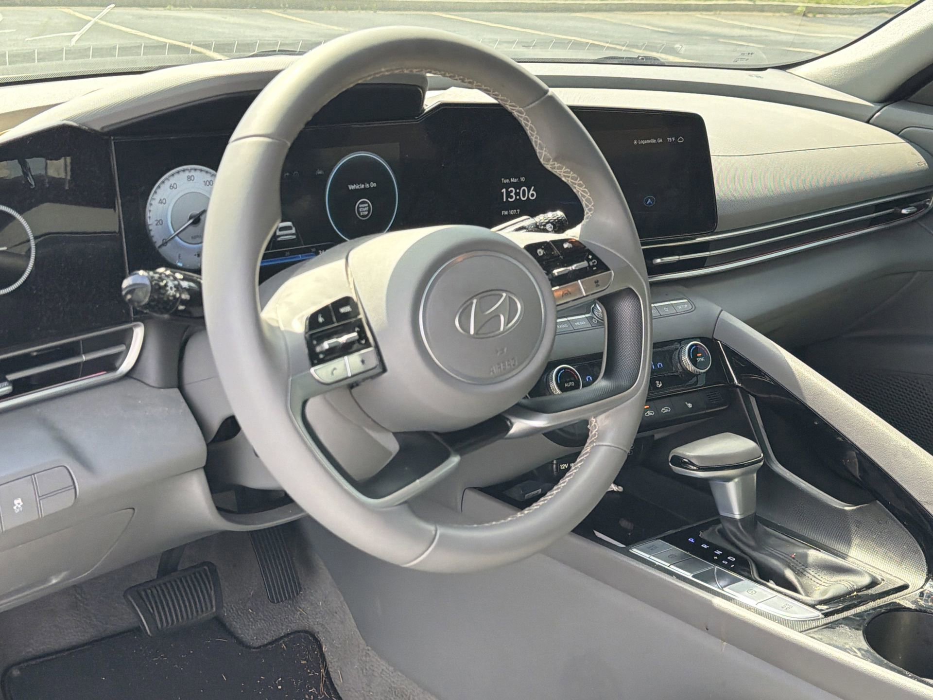 Used 2024 Hyundai Elantra SEL w/ Convenience Package image 12