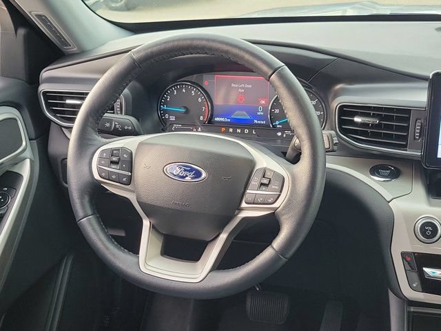 Certified 2022 Ford Explorer XLT w/ Equipment Group 202A AWD/4WD image 21