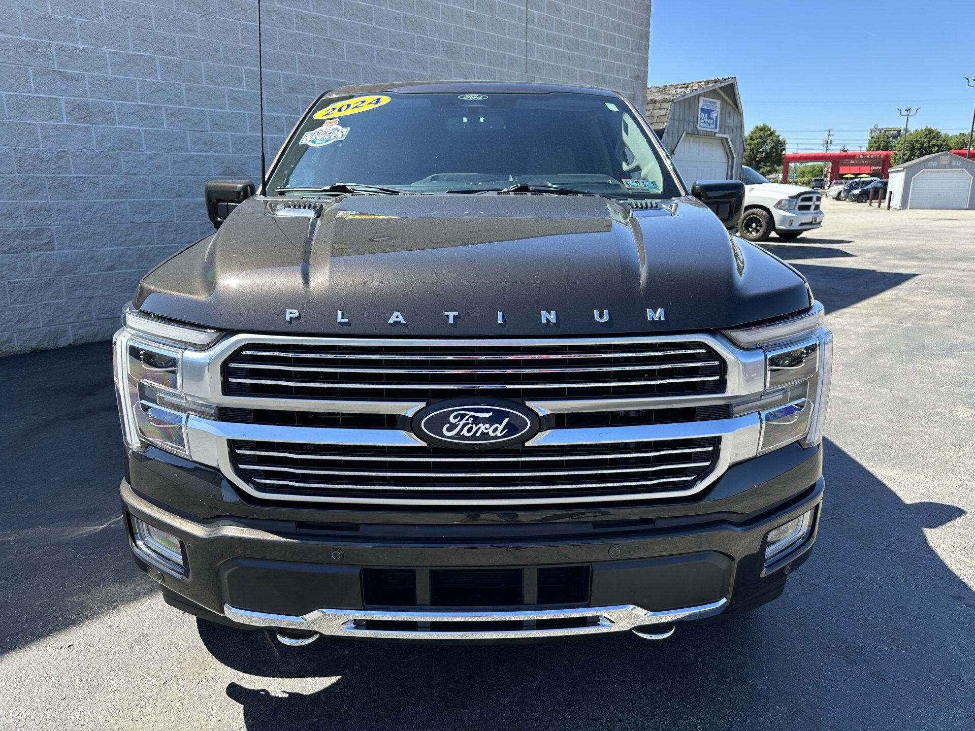 Certified 2024 Ford F150 Platinum w/ Equipment Group 703A Plus AWD/4WD image 3