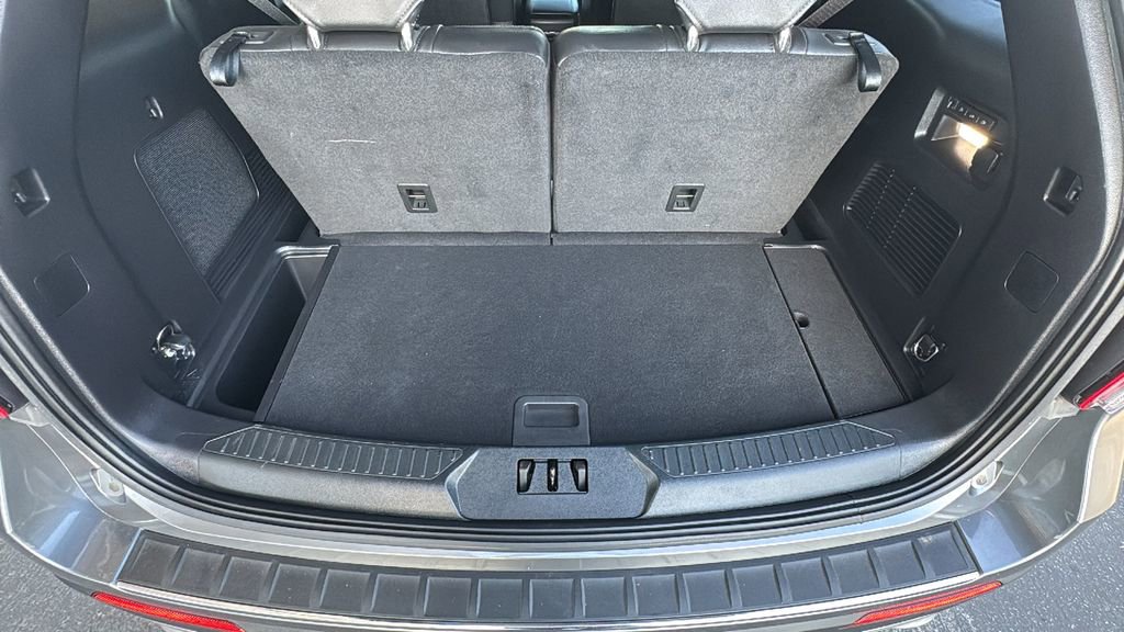 Certified 2022 Ford Explorer Limited w/ Hybrid Equipment Group 310A image 25