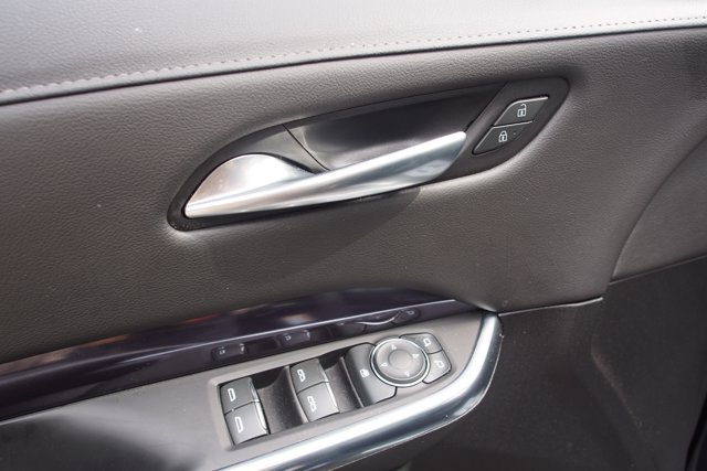 Used 2023 Cadillac XT4 Luxury w/ Cold Weather Package FWD image 19