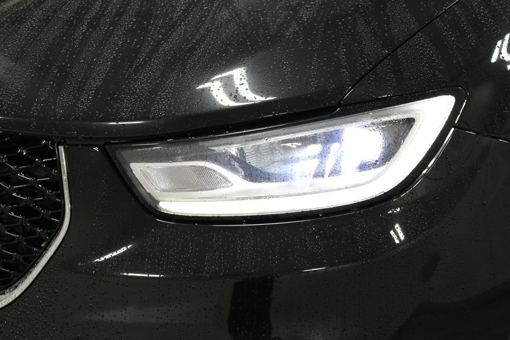 Used 2023 Chrysler Pacifica Limited FWD image 13