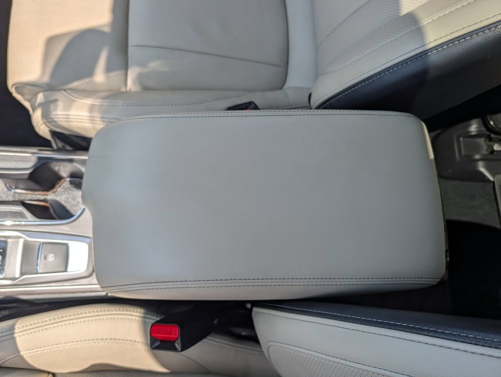 Used 2019 Subaru Ascent Limited AWD/4WD image 16