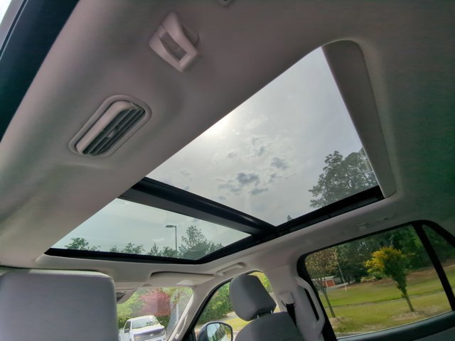 Certified 2025 Ford Expedition Active RWD image 29