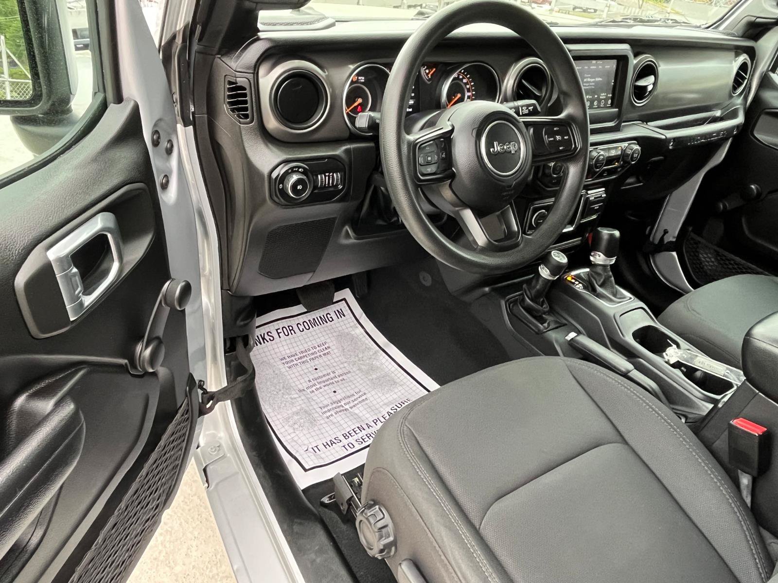 Used 2022 Jeep Wrangler Sport AWD/4WD image 6