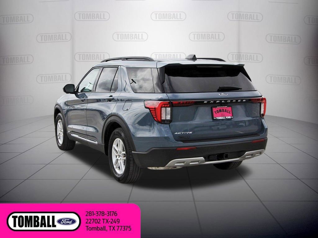 Certified 2025 Ford Explorer Active w/ Active Comfort Package image 3